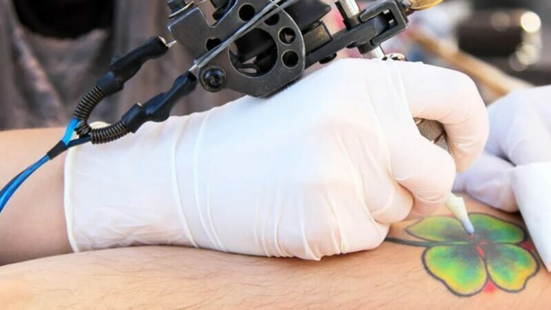 Rủi ro của việc xăm mình