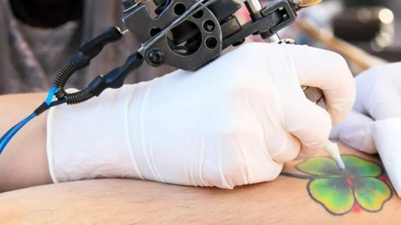 Rủi ro của việc xăm mình